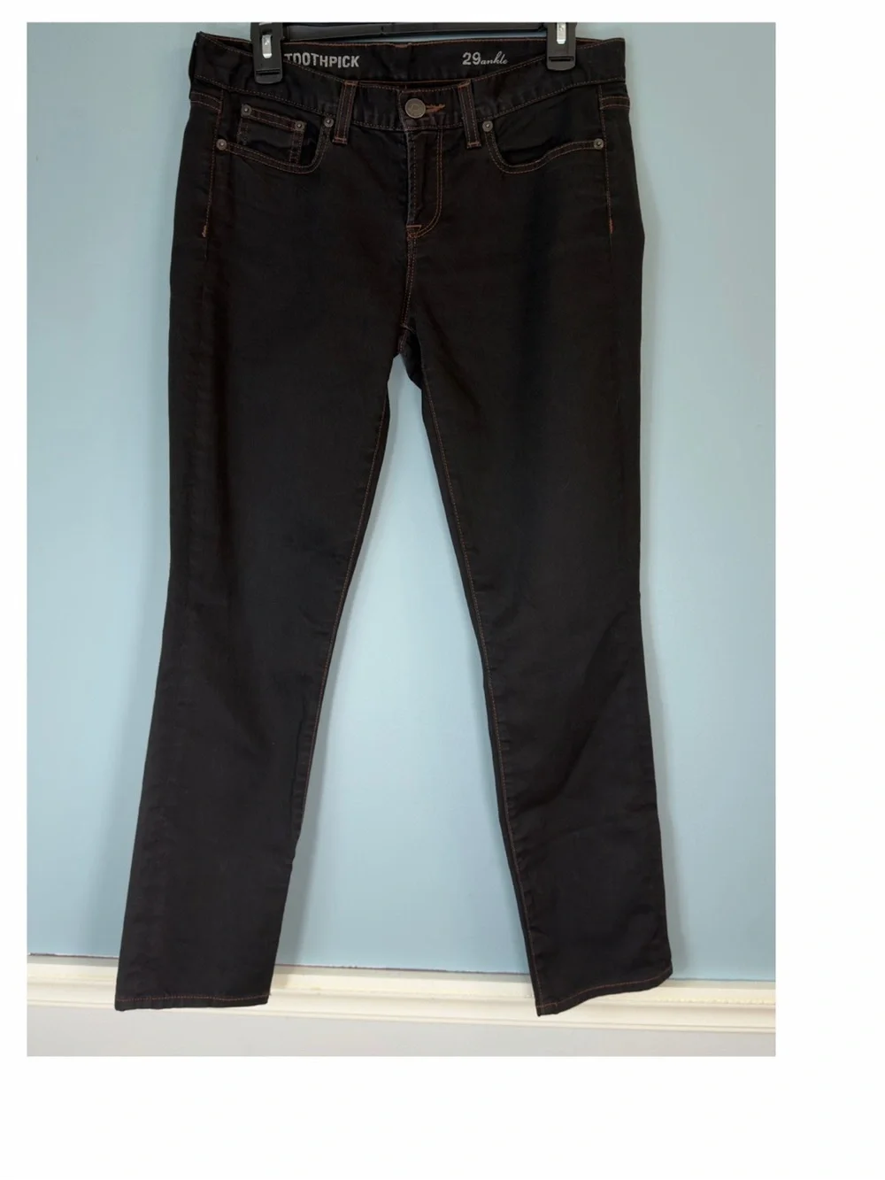 J Crew Toothpick Ankle Cropped Jeans  Size 29 / 8 Waist 32” Inseam 27.5” Rise 8”
